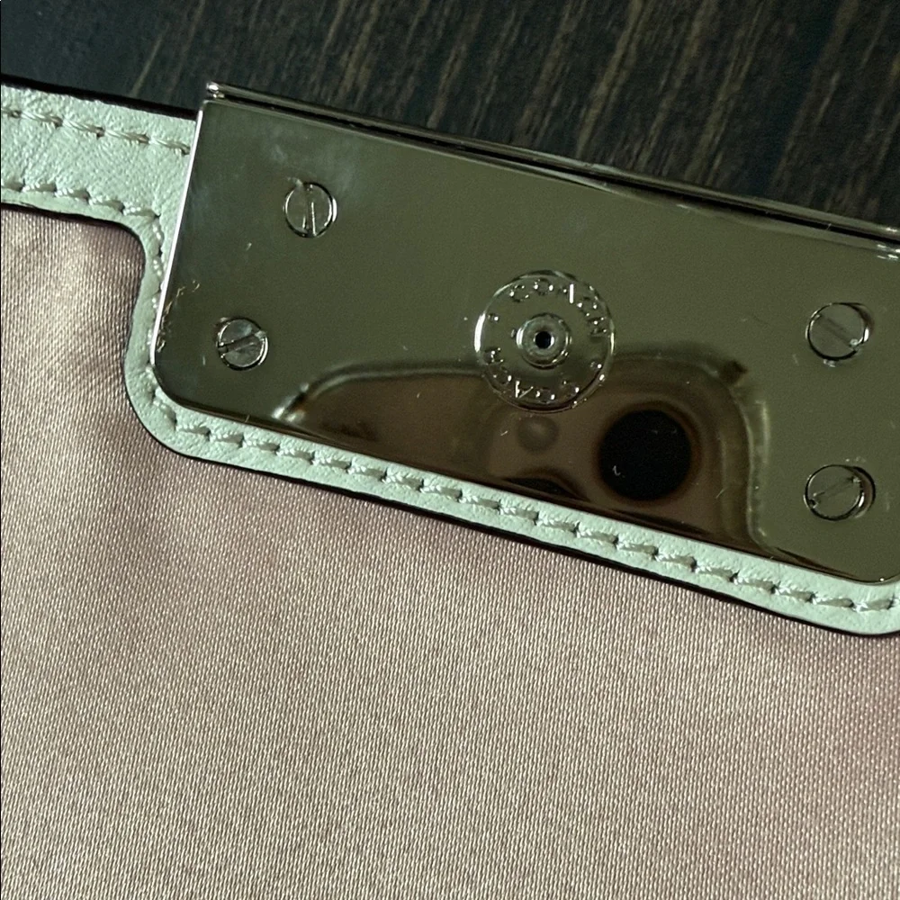 Coach Tan and Cream Croc-Embossed Shoulder Bag - Picture 10 of 13